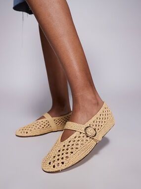 Steve Madden Alara Woven Mary Jane Flats in Natural